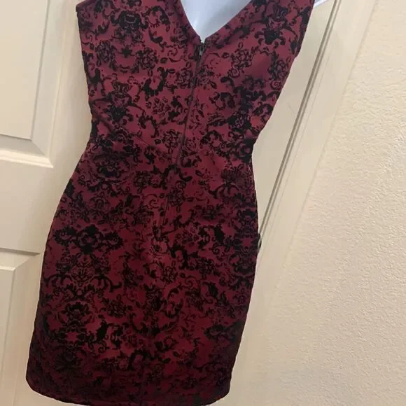 Charlotte Russe Small Cutouts Faux Black Burgundy Velvet Suede Short Sleeve - Picture 8 of 13